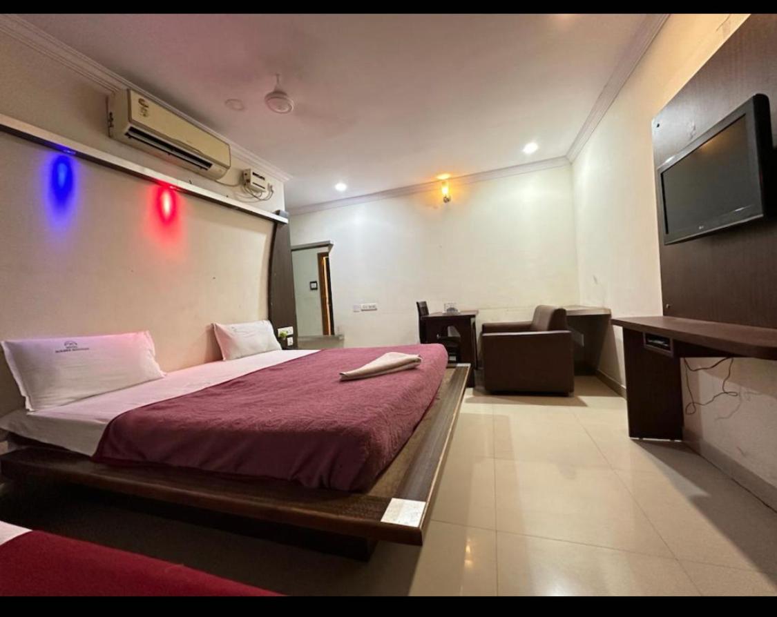 Siddi Vinayaka Hotel ハイデラバード エクステリア 写真