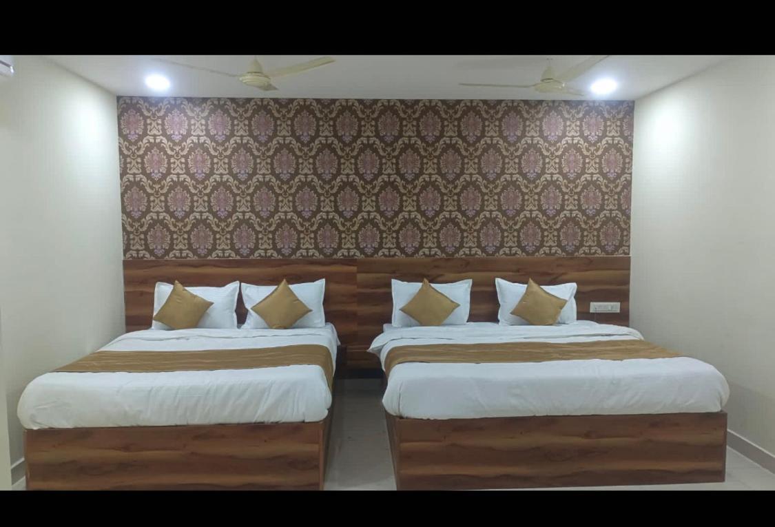 Siddi Vinayaka Hotel ハイデラバード エクステリア 写真
